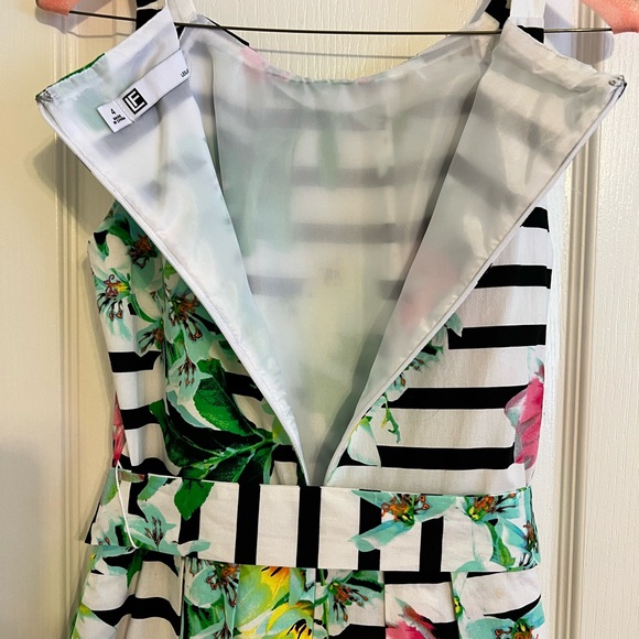 Leslie Fay Black and White Striped Floral Midi Dress size 4 ptp 16 length 38 - Picture 5 of 8
